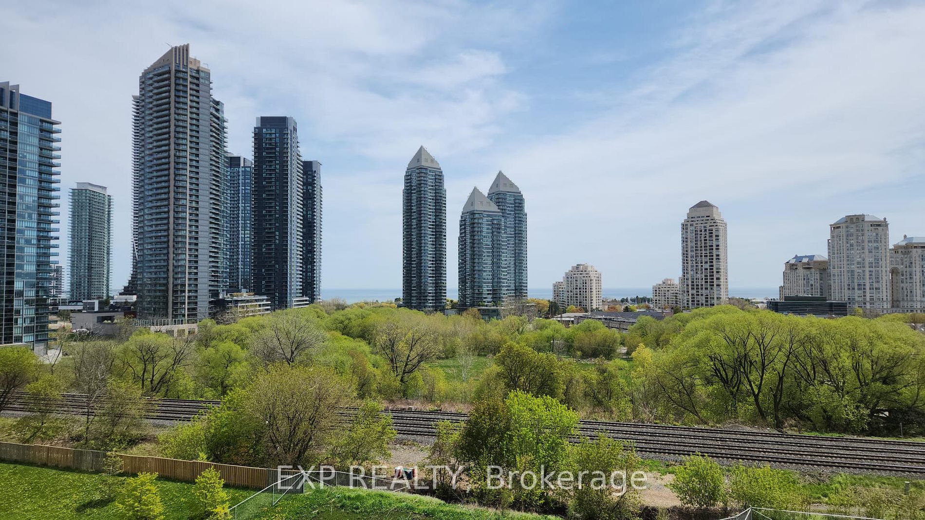 251 Manitoba Street #706