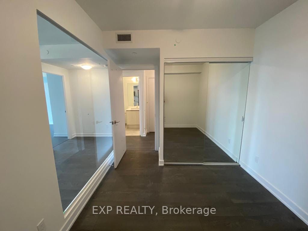 251 Manitoba Street #706
