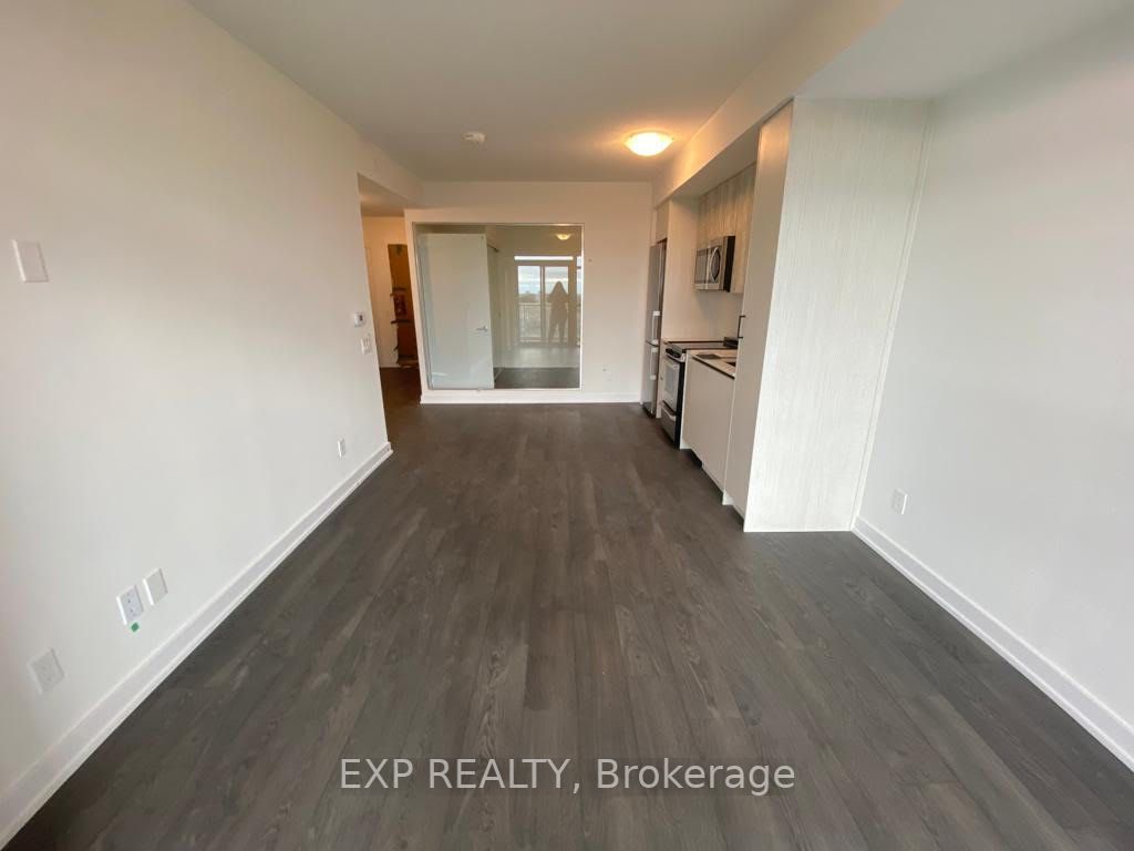 251 Manitoba Street #706