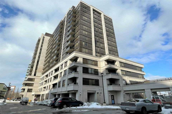 1 De Boers Dr, Toronto