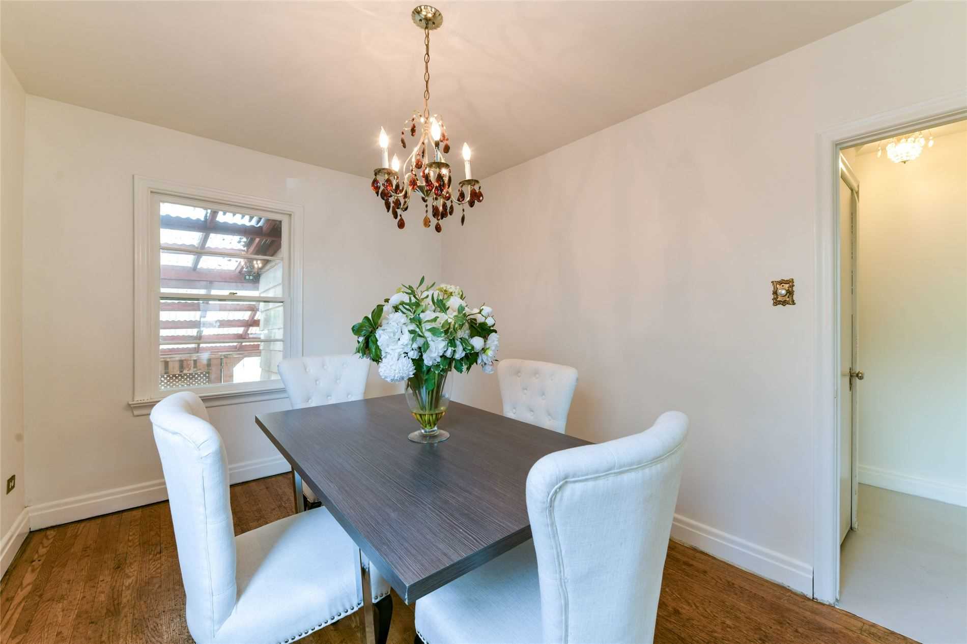 21 South Kingsway