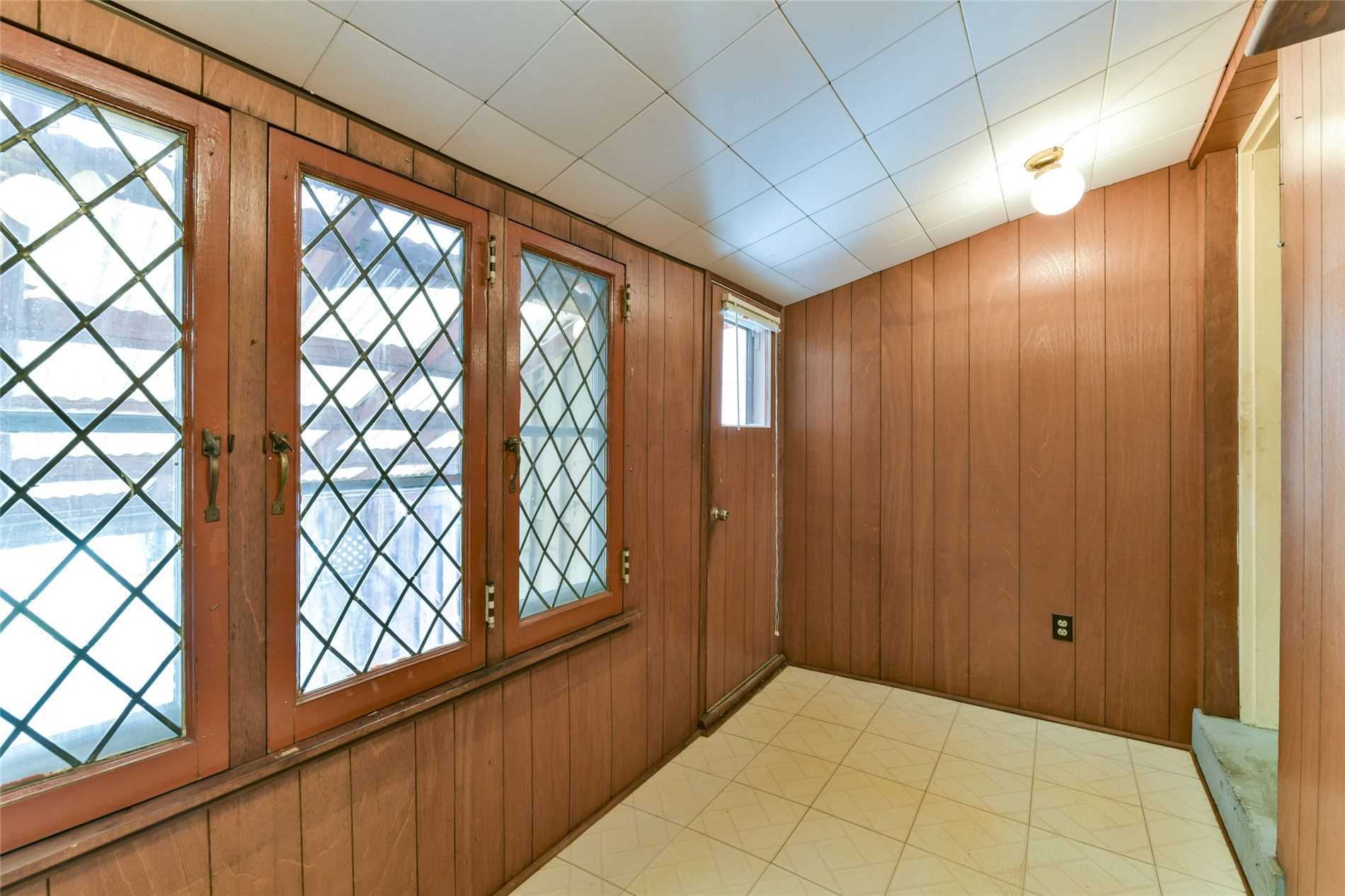 21 South Kingsway