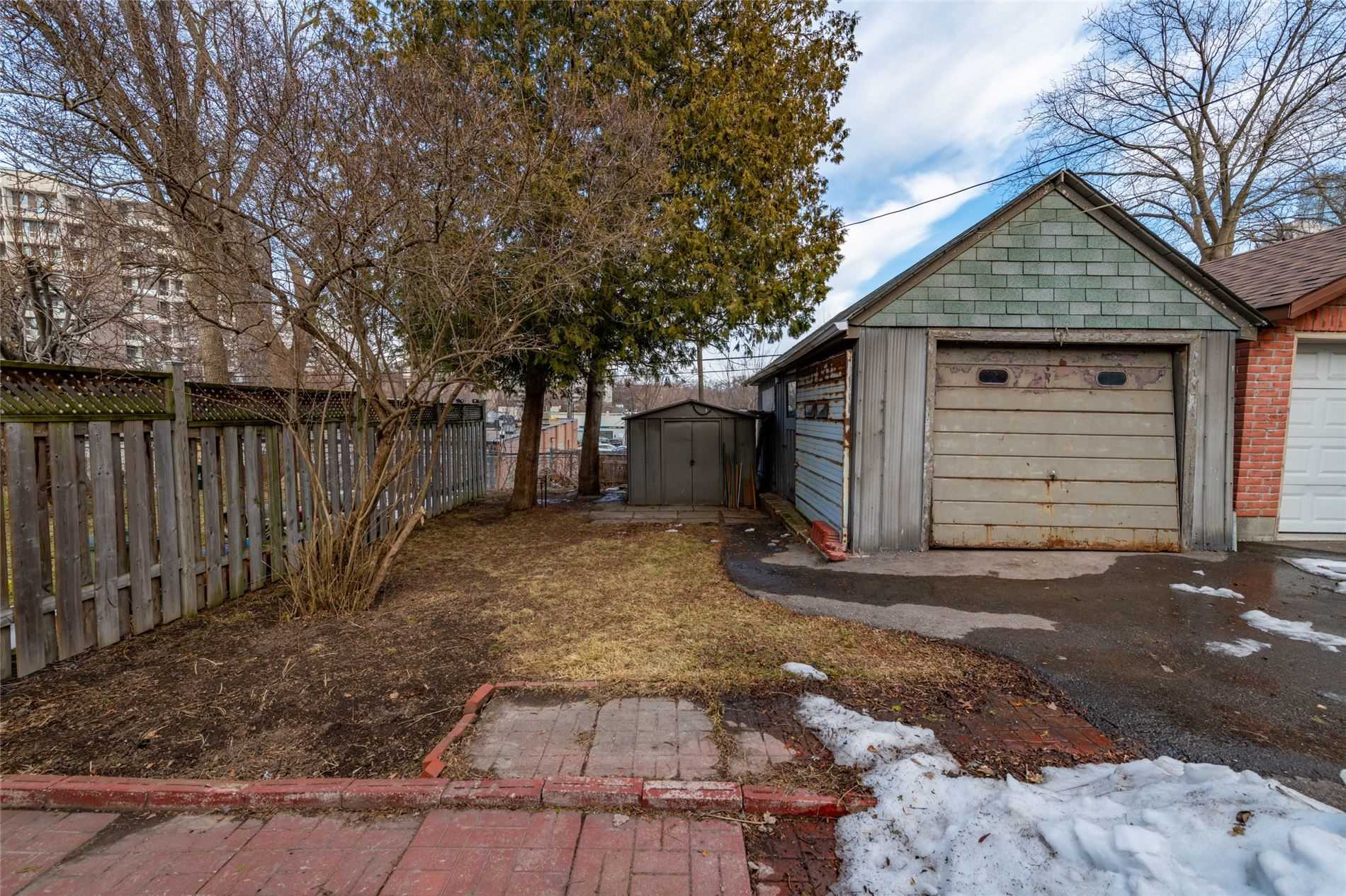 21 South Kingsway