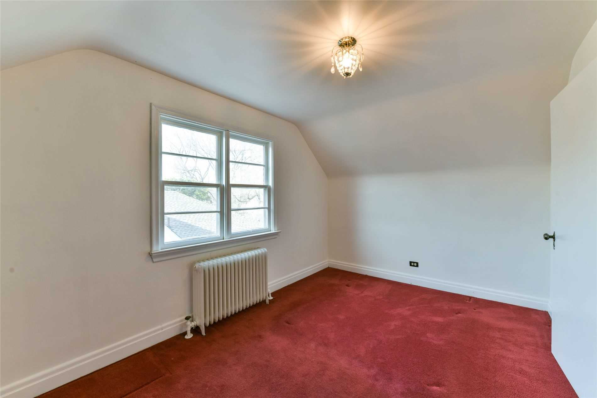 21 South Kingsway
