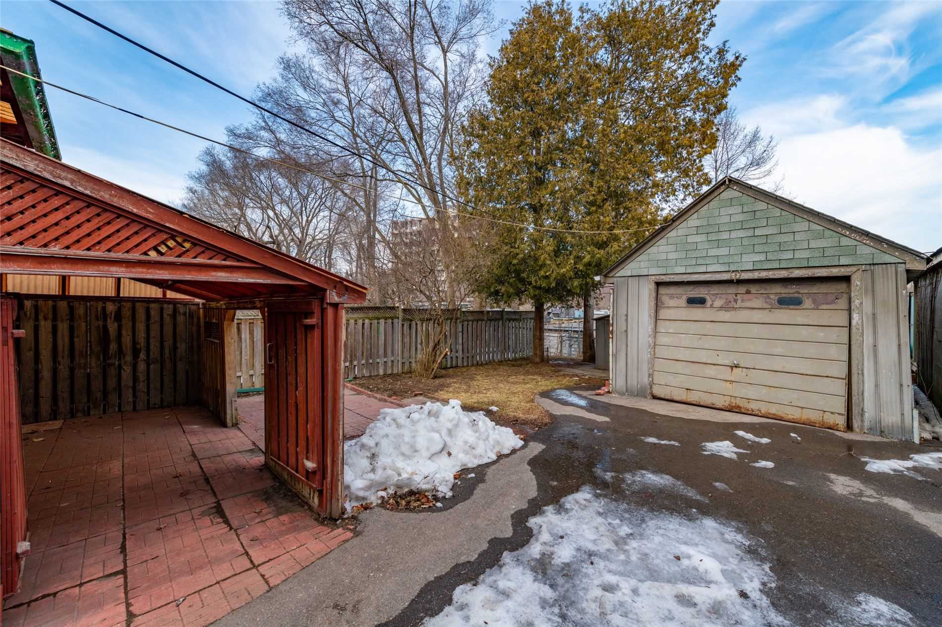 21 South Kingsway