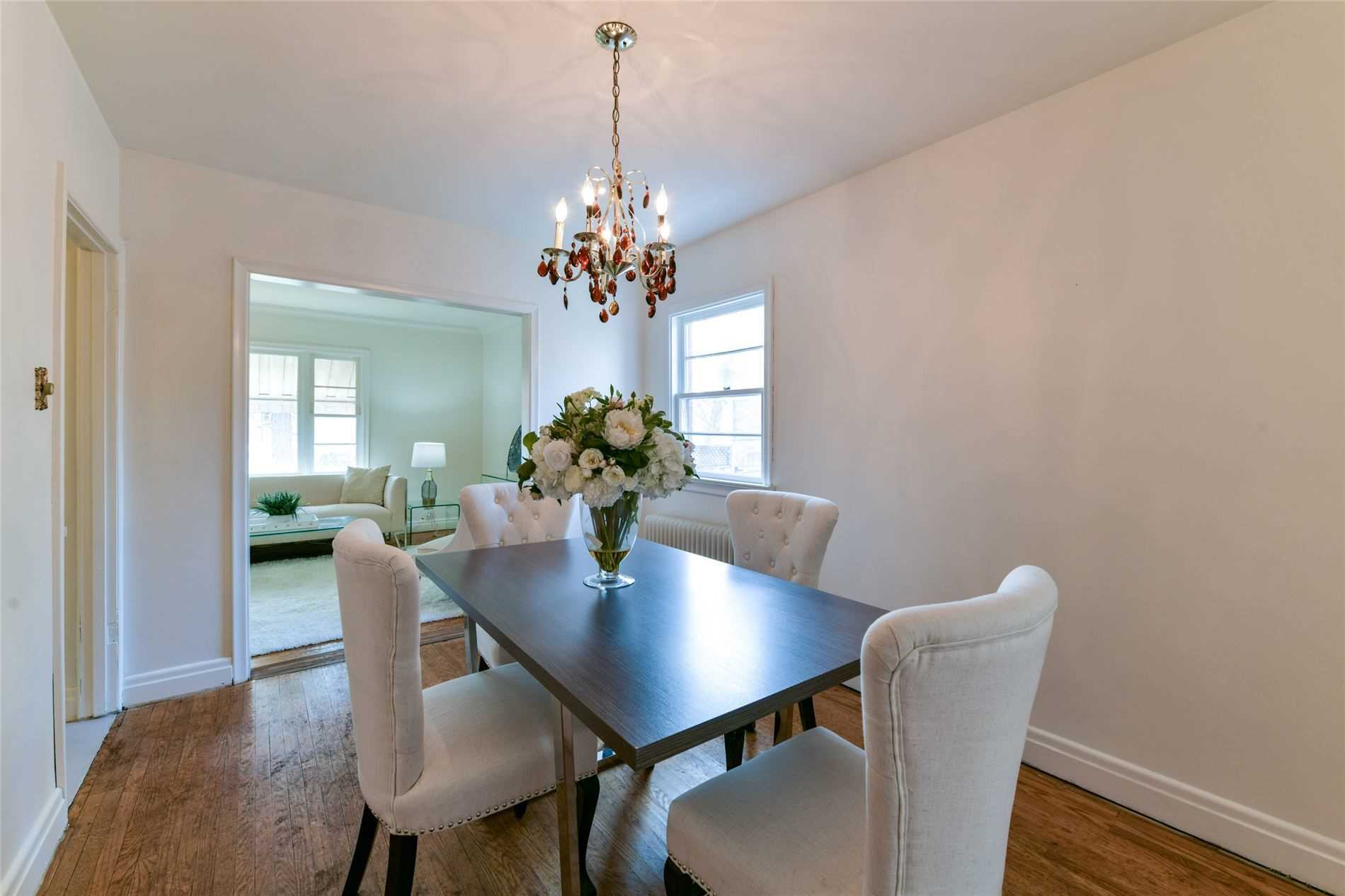 21 South Kingsway