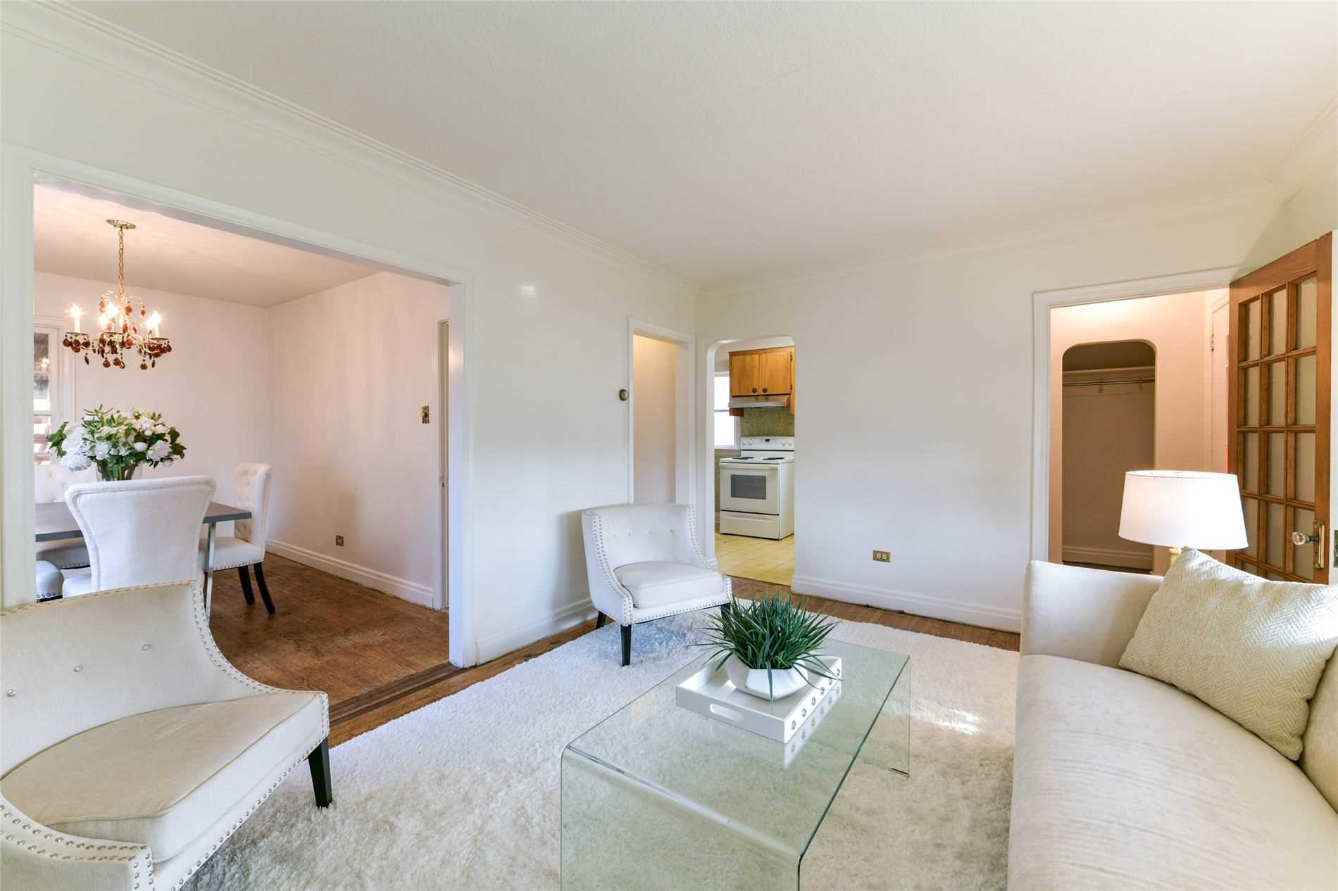 21 South Kingsway