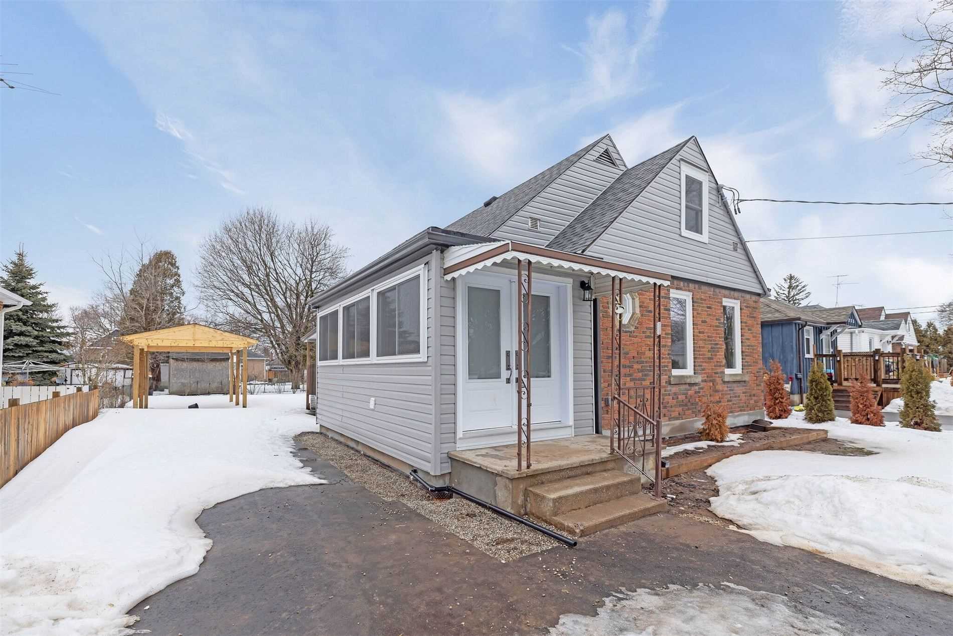 269 Peel Street