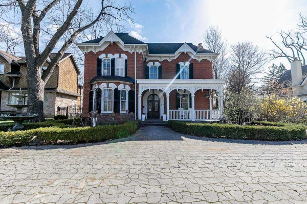 77 Main St S, Brampton