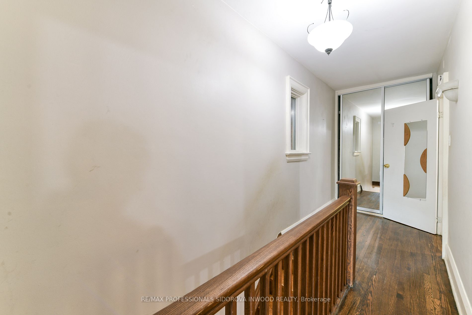 471 Jane St