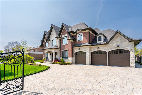 1689 Carolyn Rd, Mississauga
