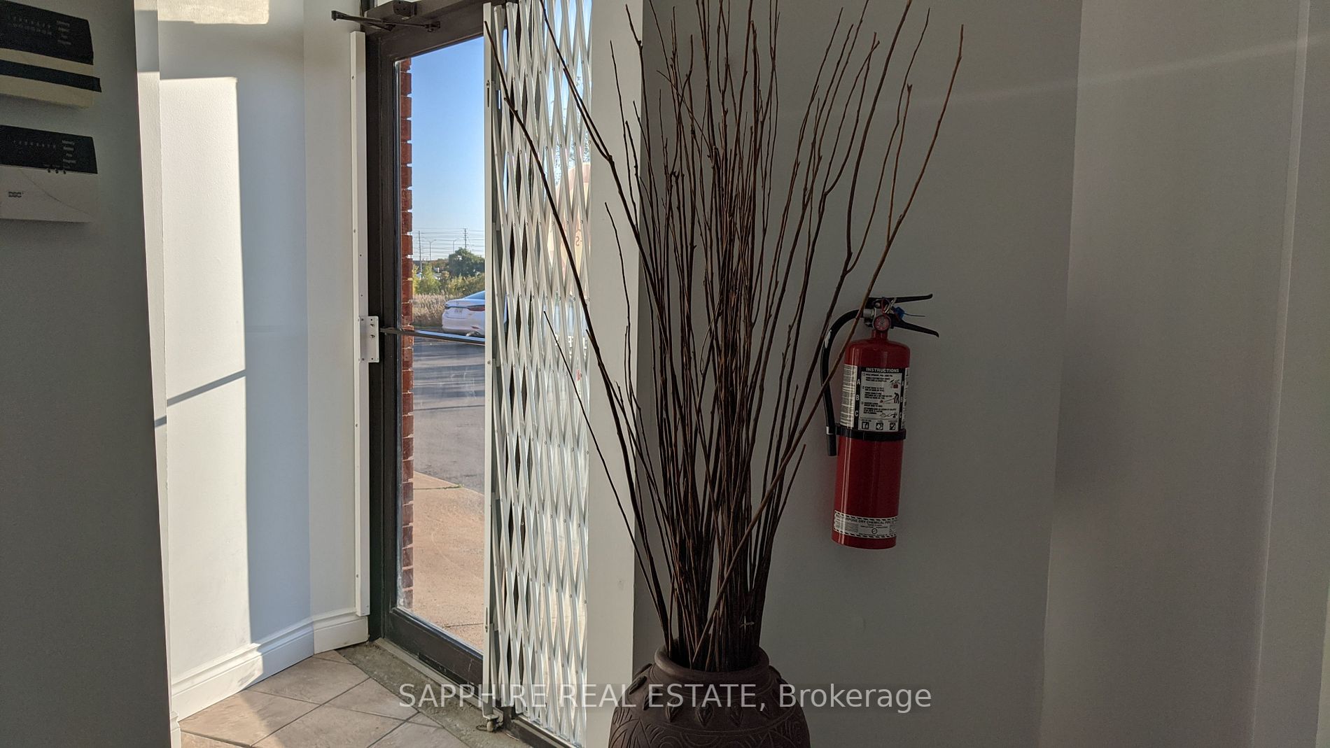 Listing W5980268 - Large Photo # 2