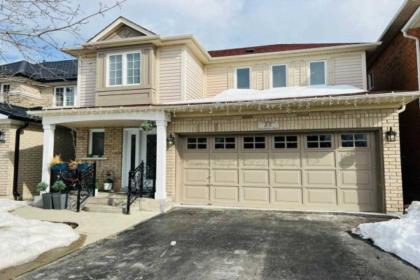 85 Earlsbridge Blvd, Brampton