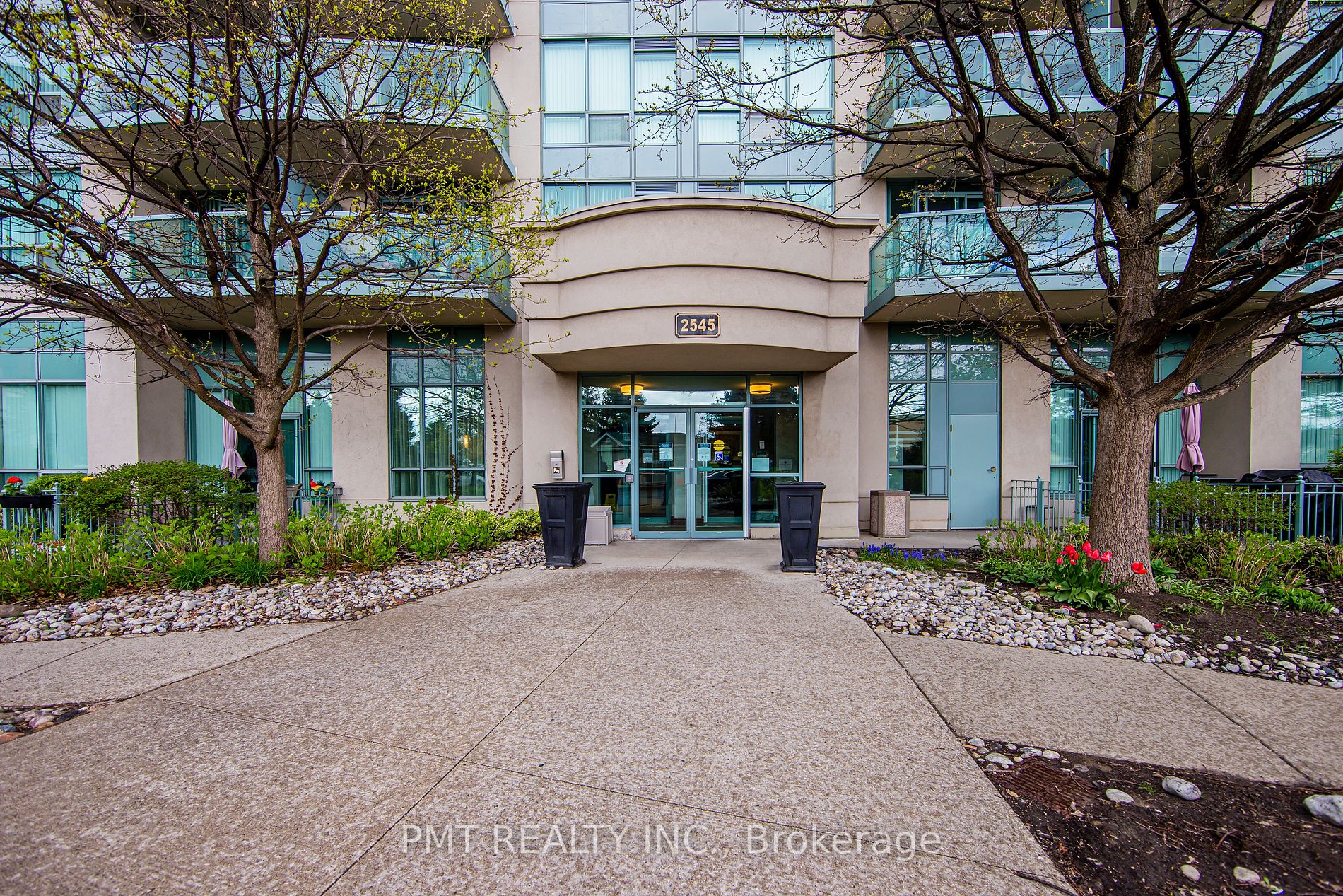 Listing W5980672 - Large Photo # 1