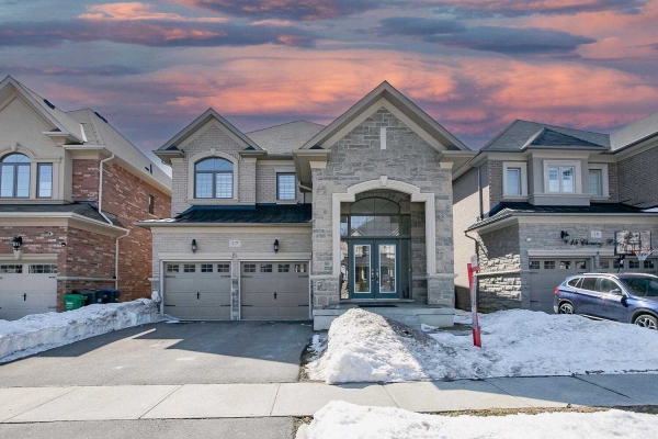 17 Chiming Rd, Brampton