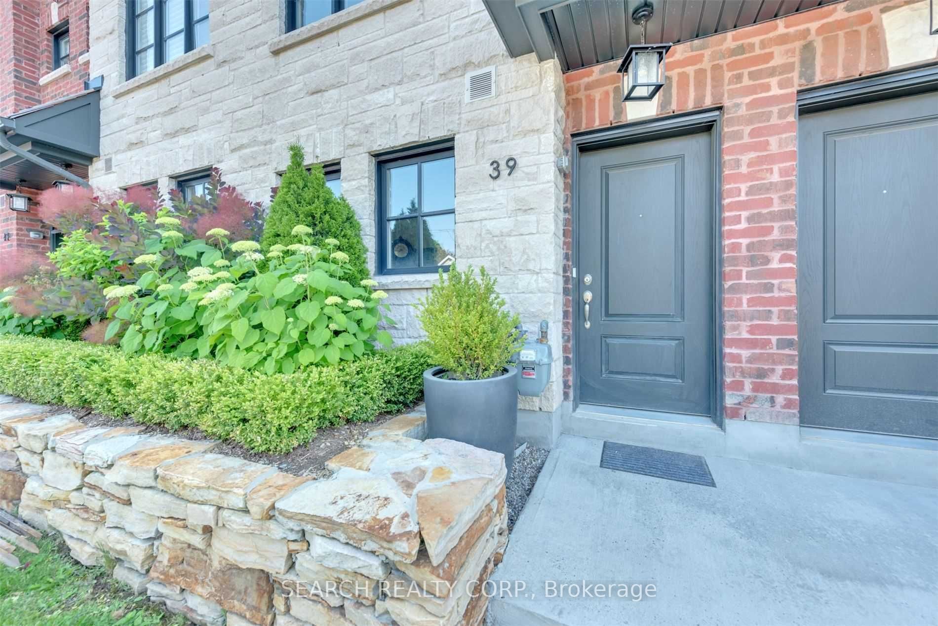 Listing W5980932 - Large Photo # 3