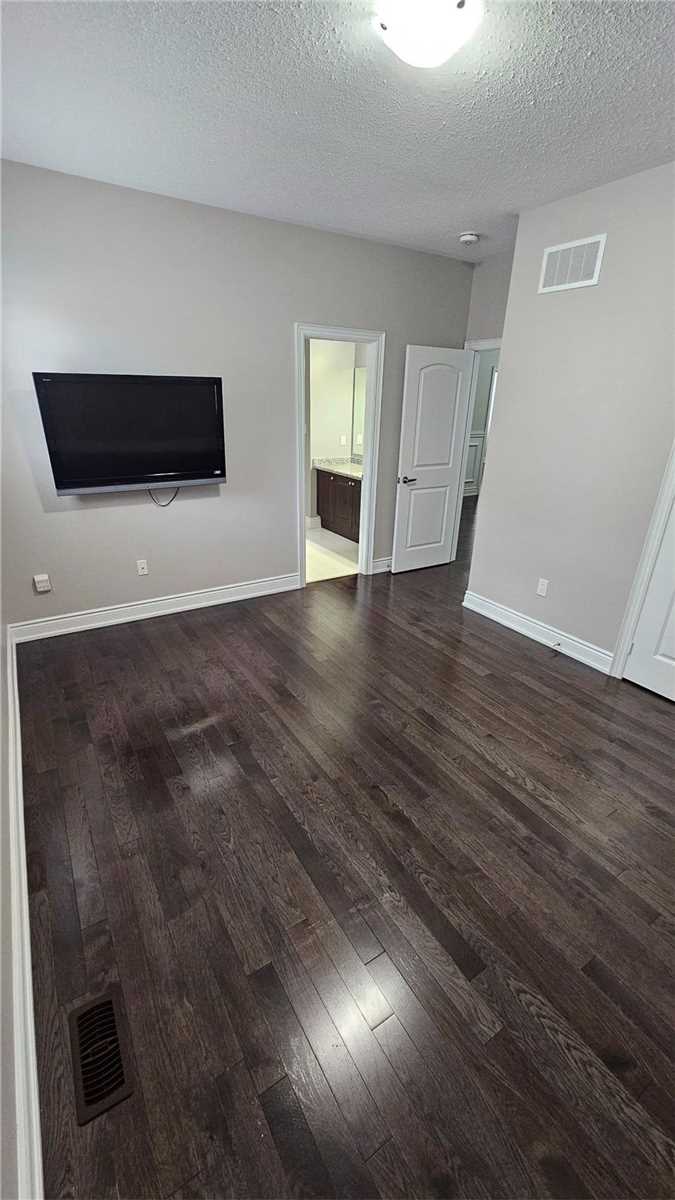 4 Martin Byrne Dr