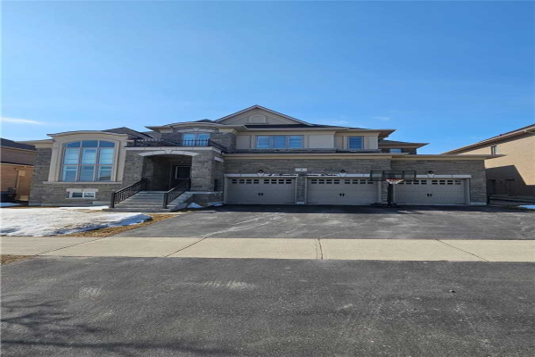 4 Martin Byrne Dr, Brampton