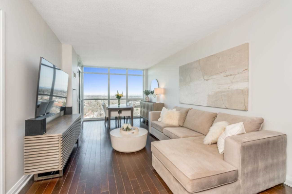1055 Southdown Rd, Mississauga
