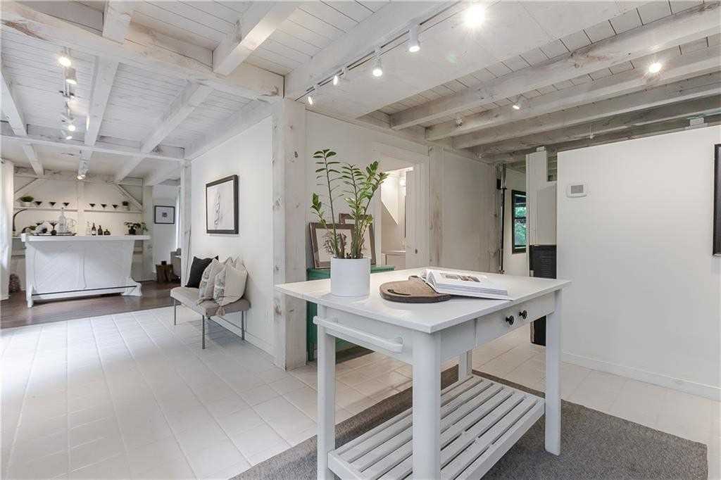 Listing W5981393 - Large Photo # 11