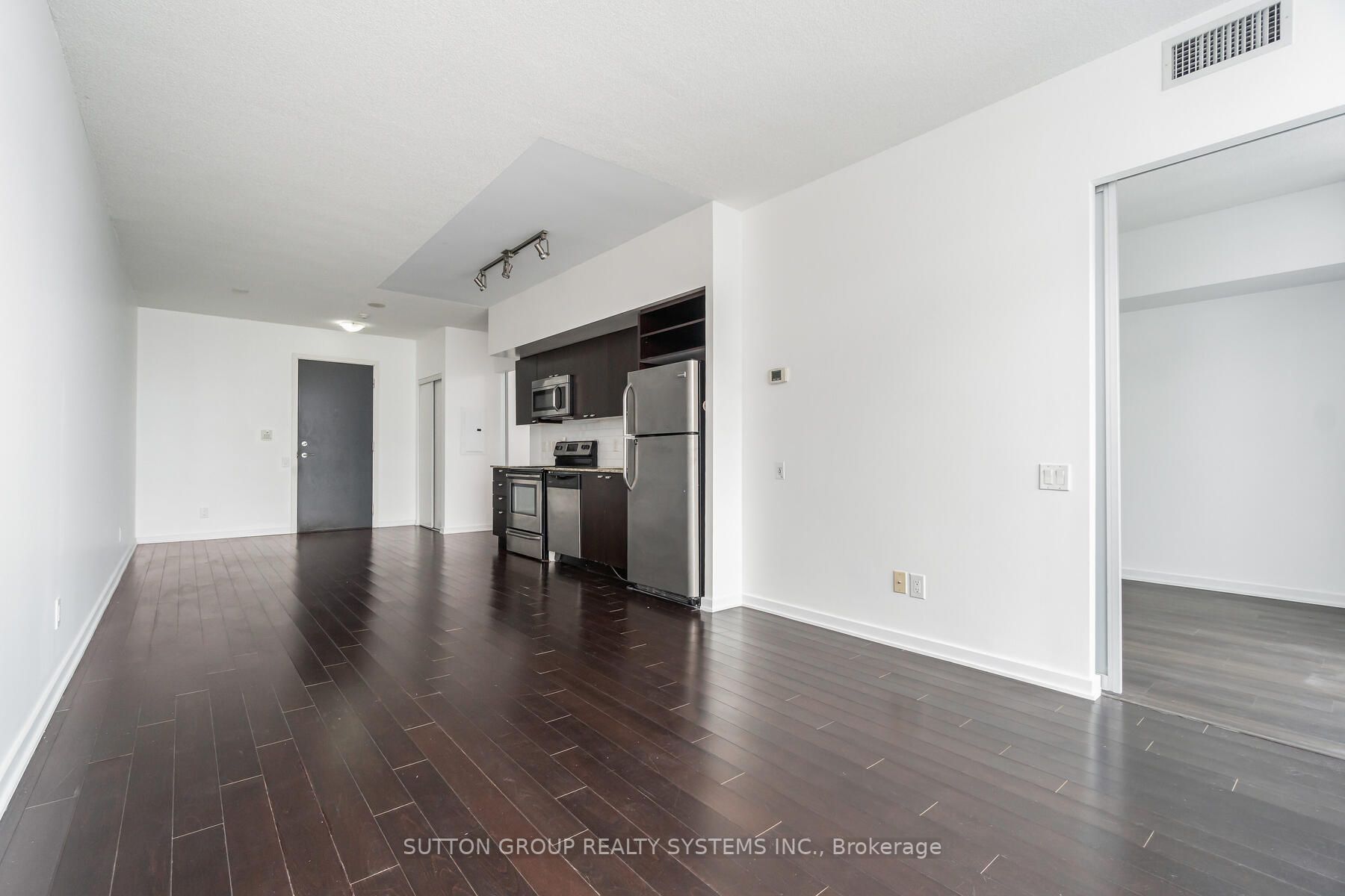 Listing W5981436 - Large Photo # 22