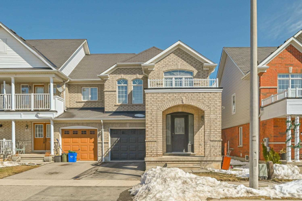 3339 Mikalda Rd, Burlington