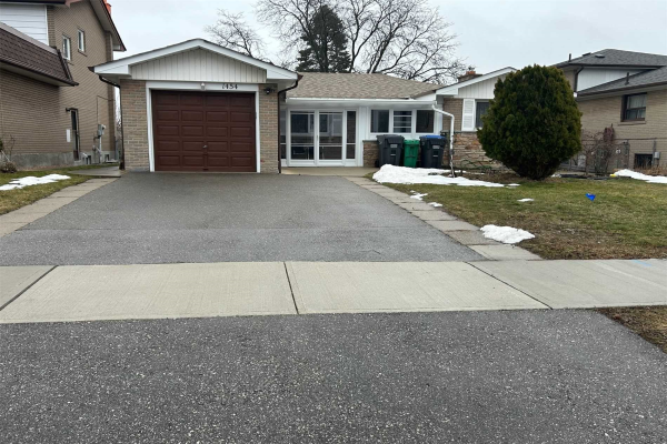 1454 Thorndyke Cres, Mississauga