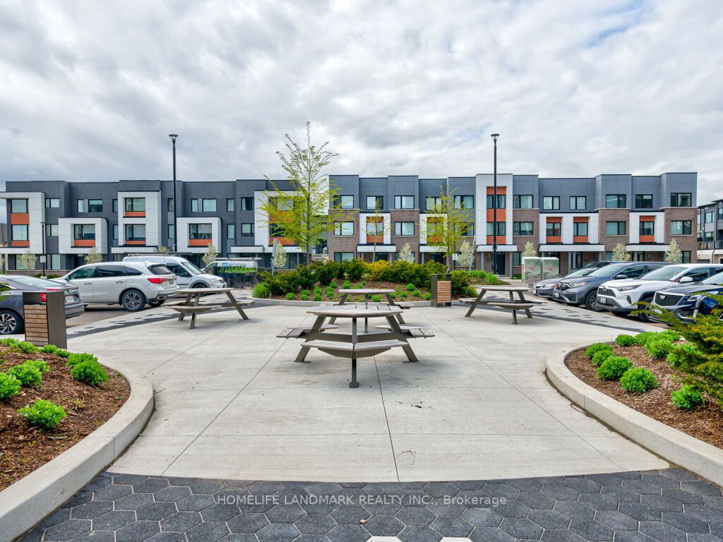 102 Grovewood Common, #135
