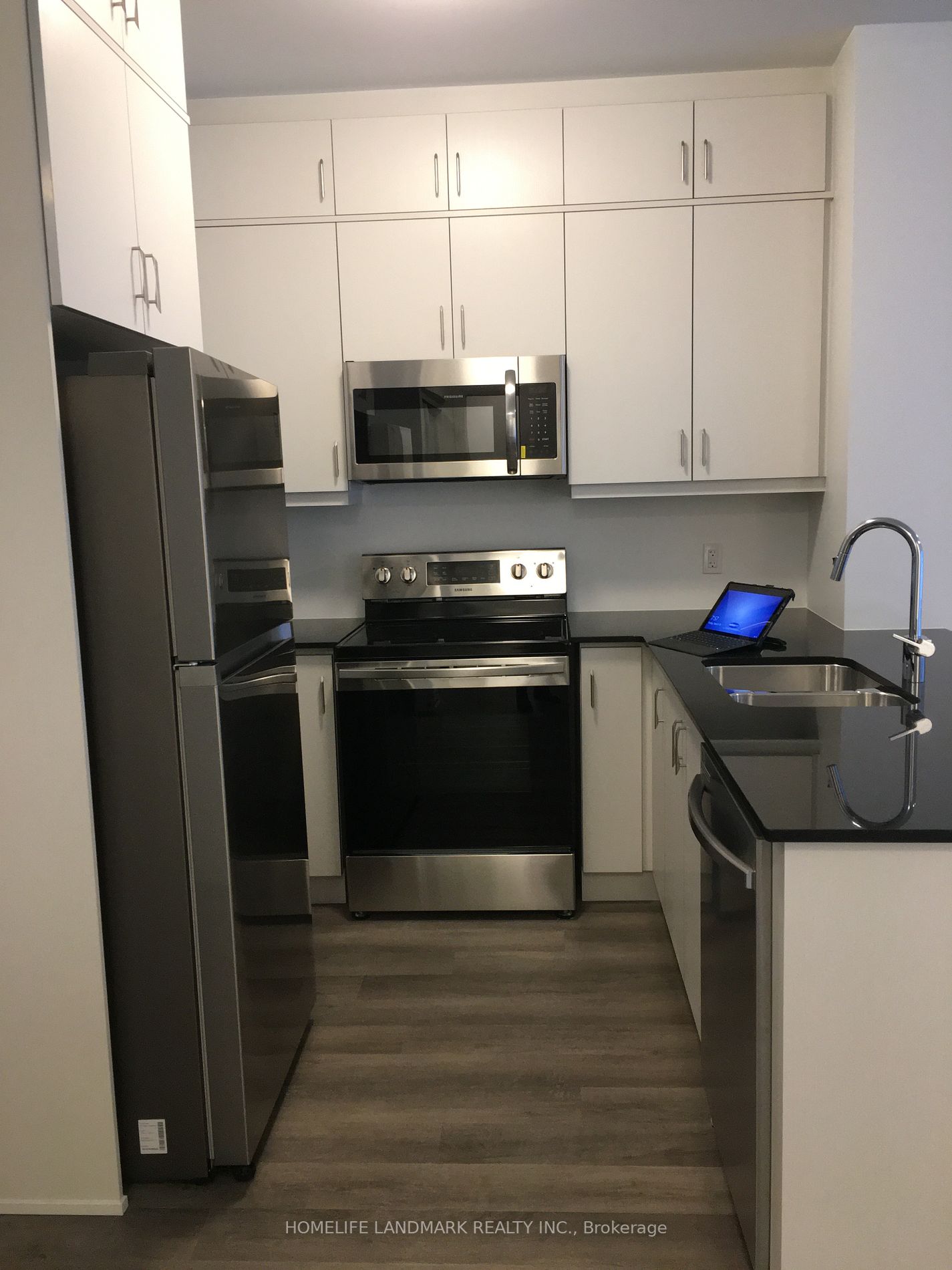 102 Grovewood Common, #135