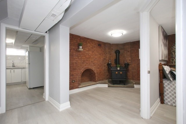 90A Bicknell Avenue