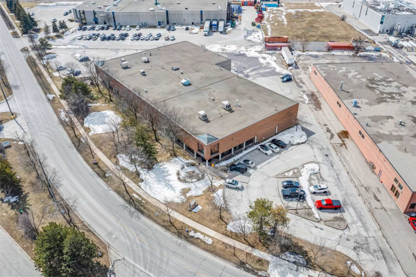 90 Walker Dr, Brampton