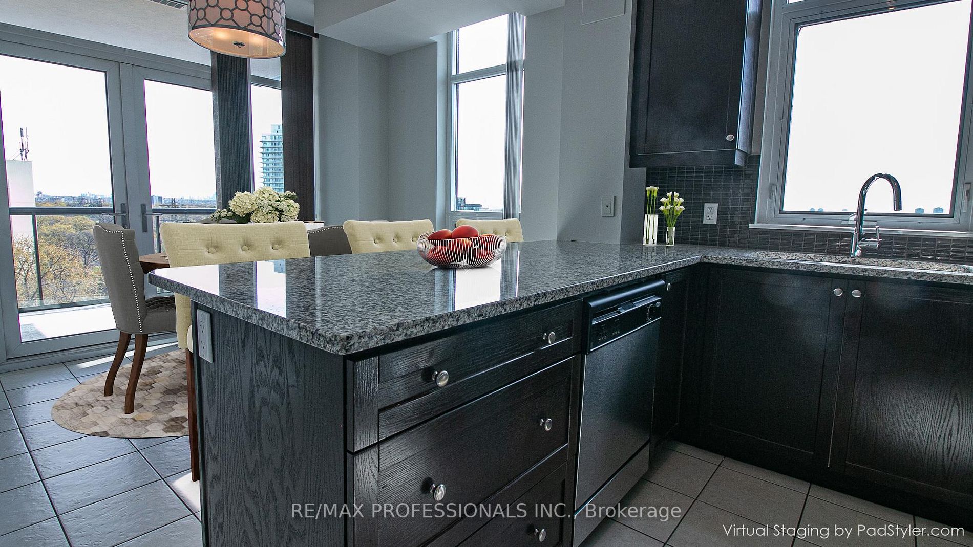 1135 Royal York Rd, #917