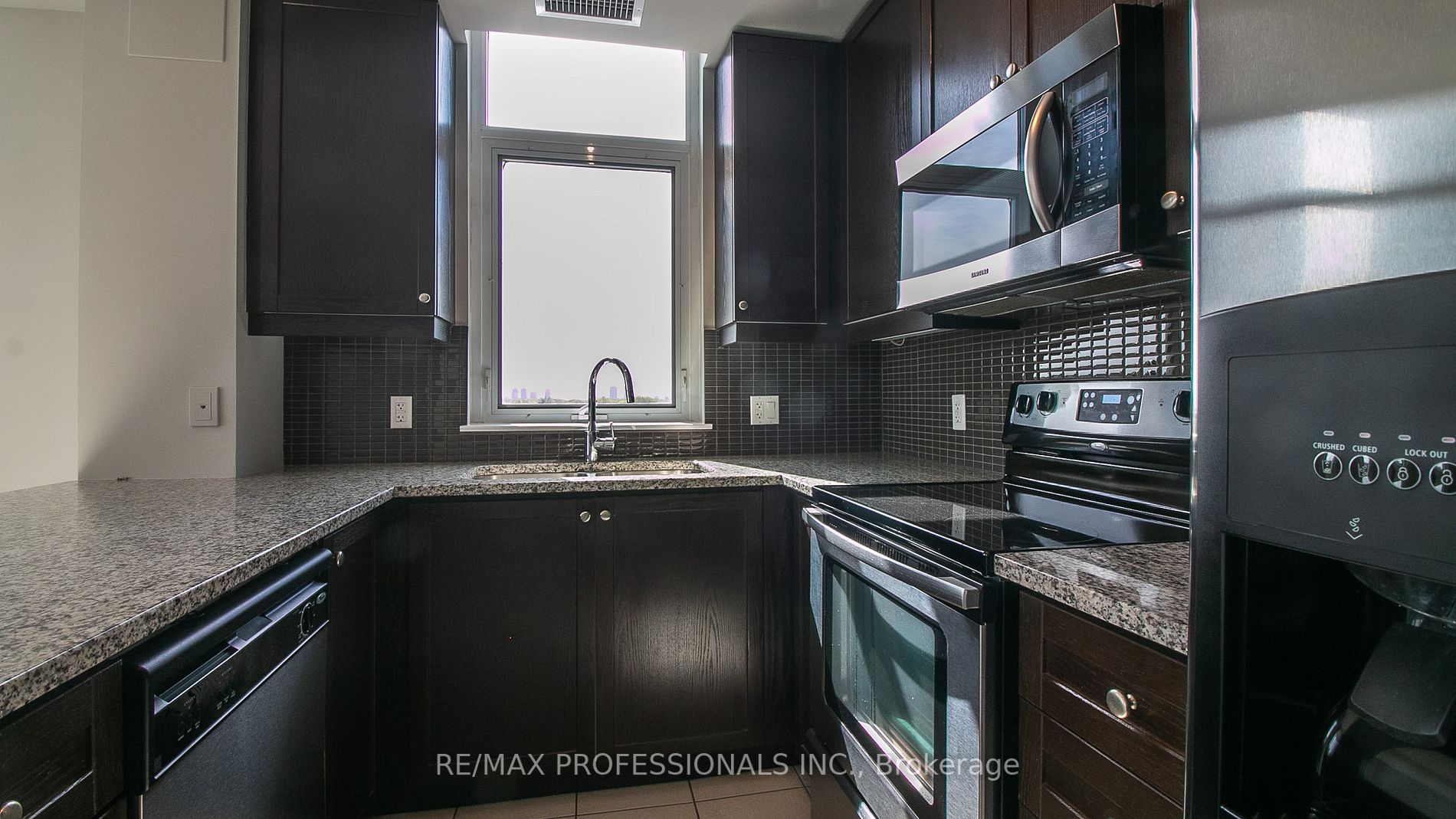 1135 Royal York Rd, #917
