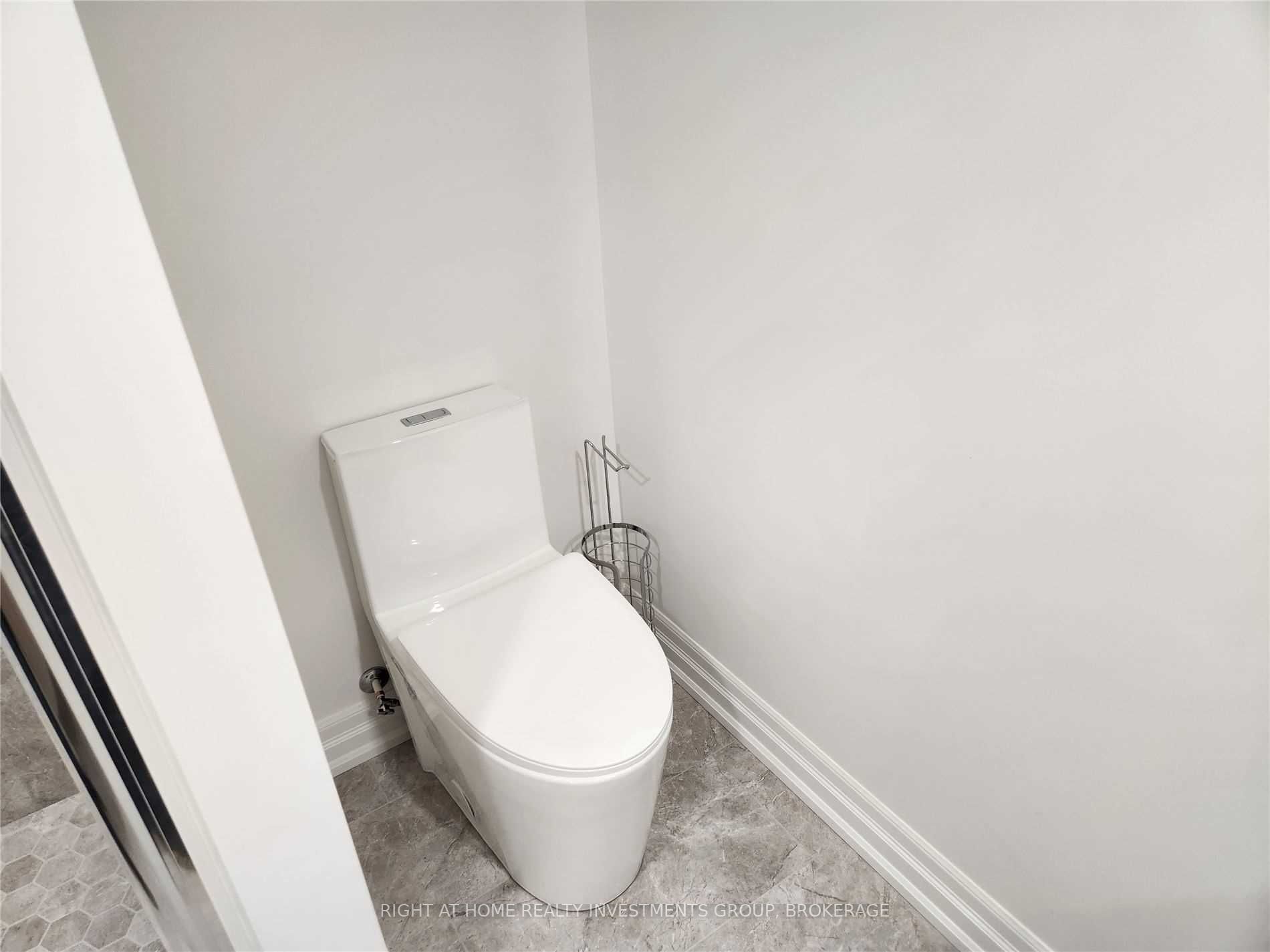 Listing W5983109 - Large Photo # 18