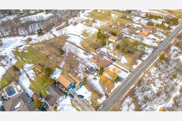 1402 Old York Rd, Burlington