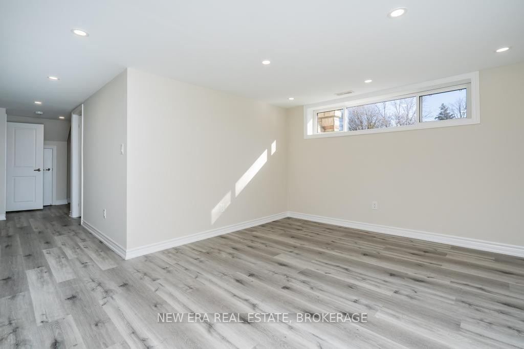 Listing W5983831 - Large Photo # 35