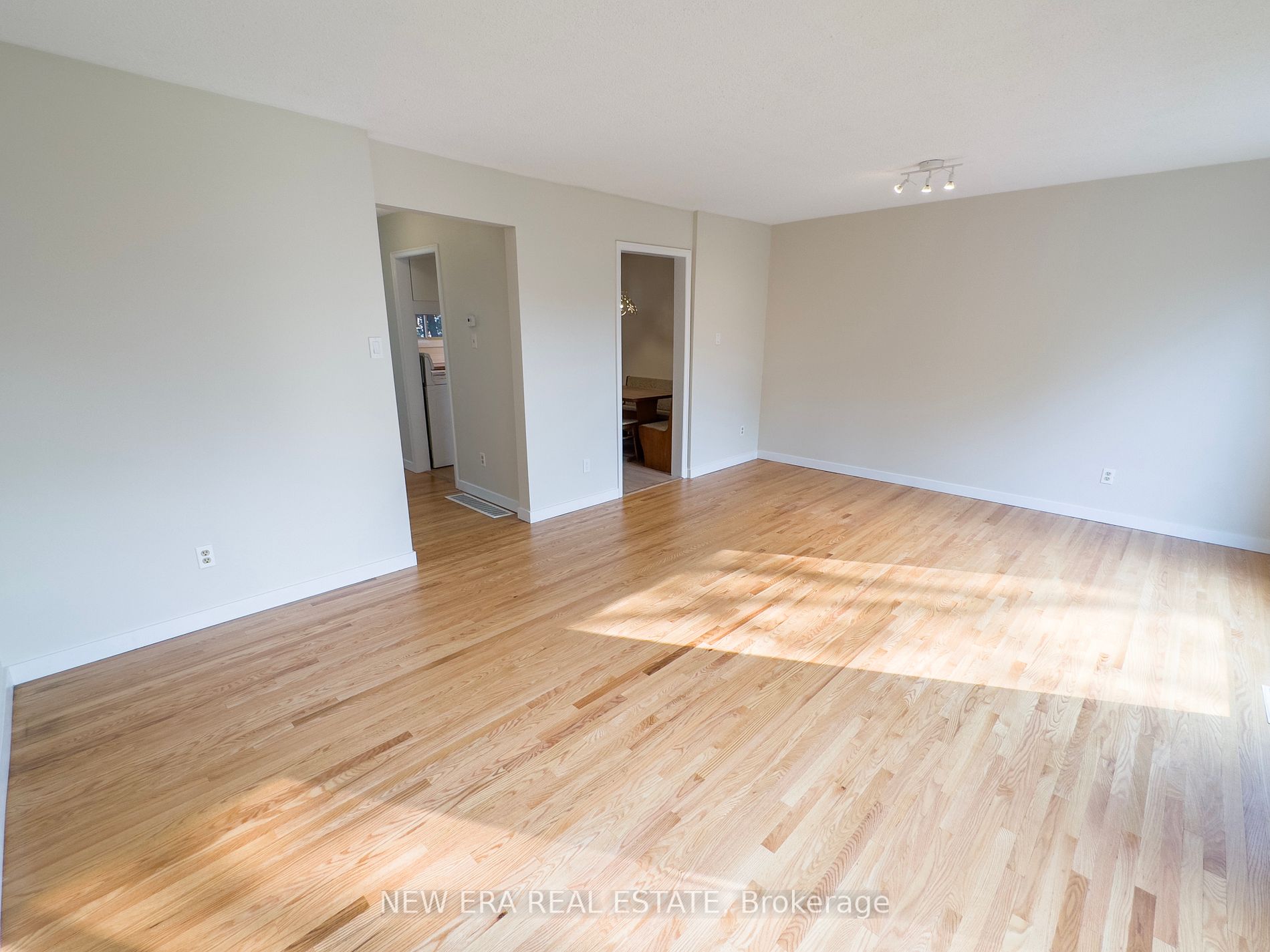 Listing W5984084 - Large Photo # 9