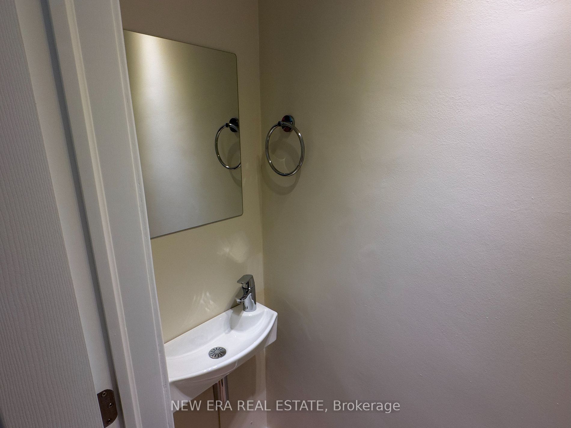 Listing W5984084 - Large Photo # 27