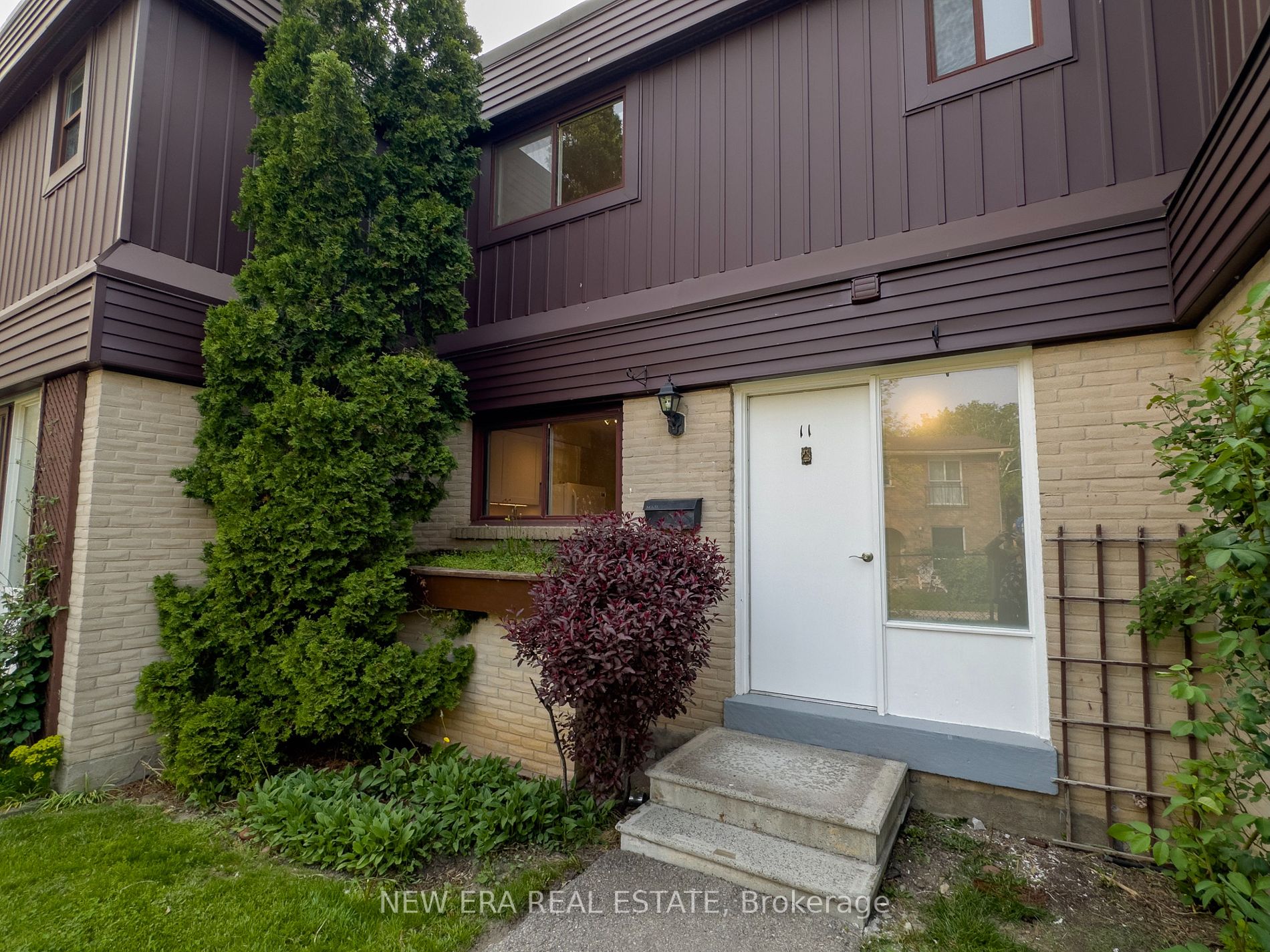 Listing W5984084 - Large Photo # 1