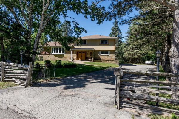 15 Glenn Crt, Caledon