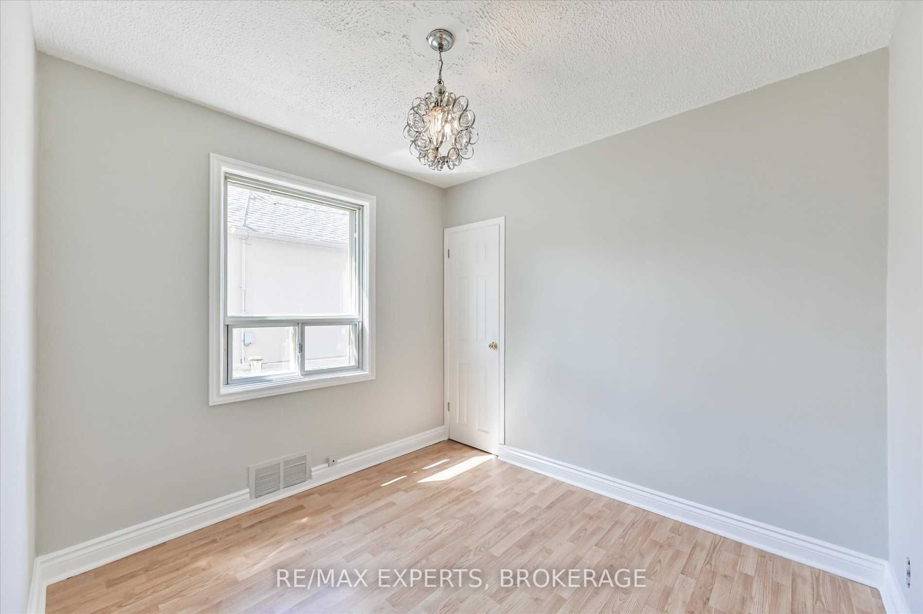 Listing W5984815 - Large Photo # 4