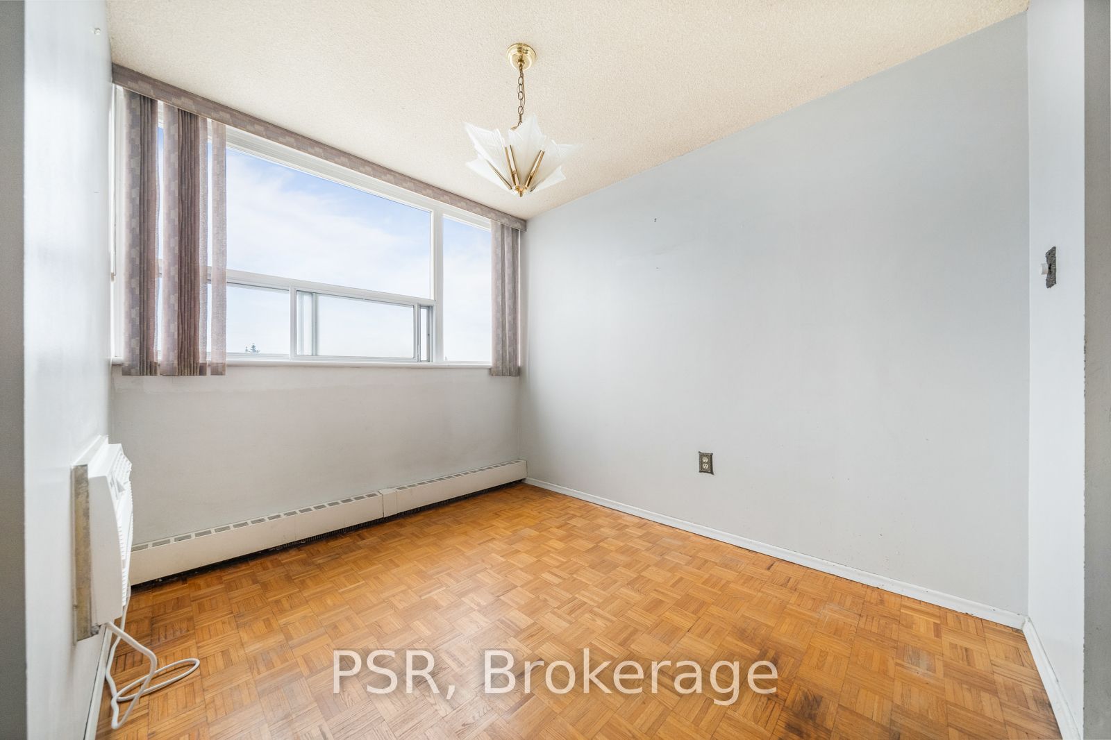 530 Lolita Gardens, #406