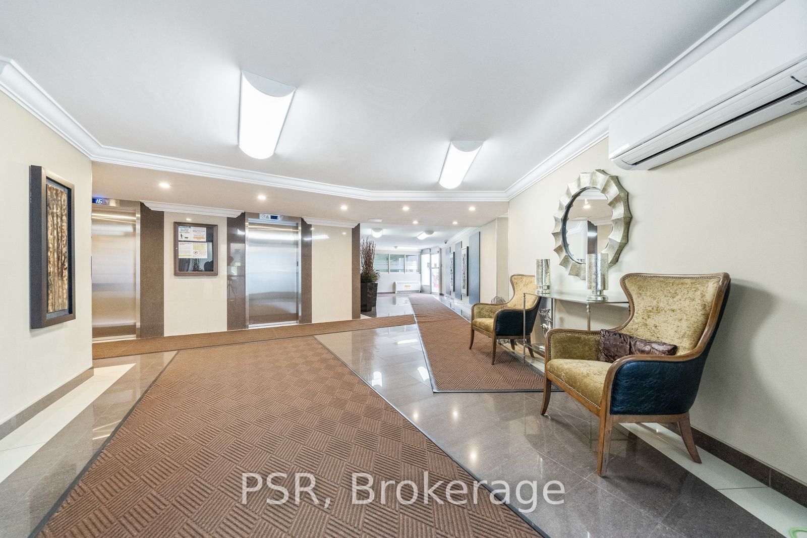 530 Lolita Gardens, #406