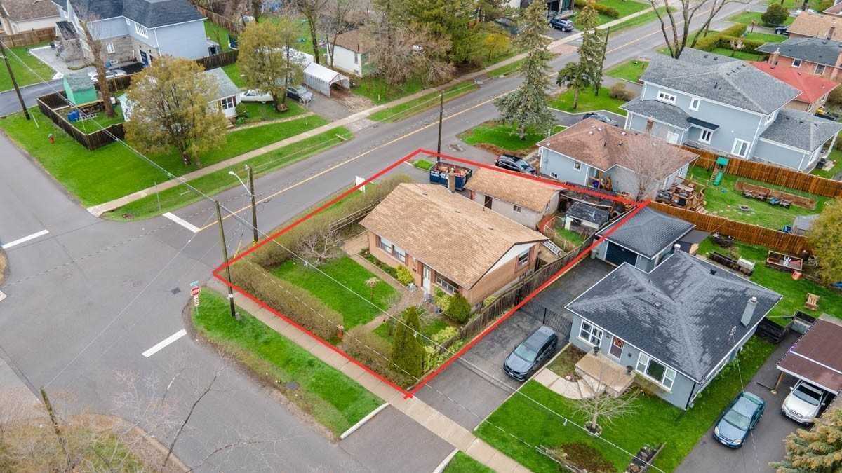 191 Deane Ave