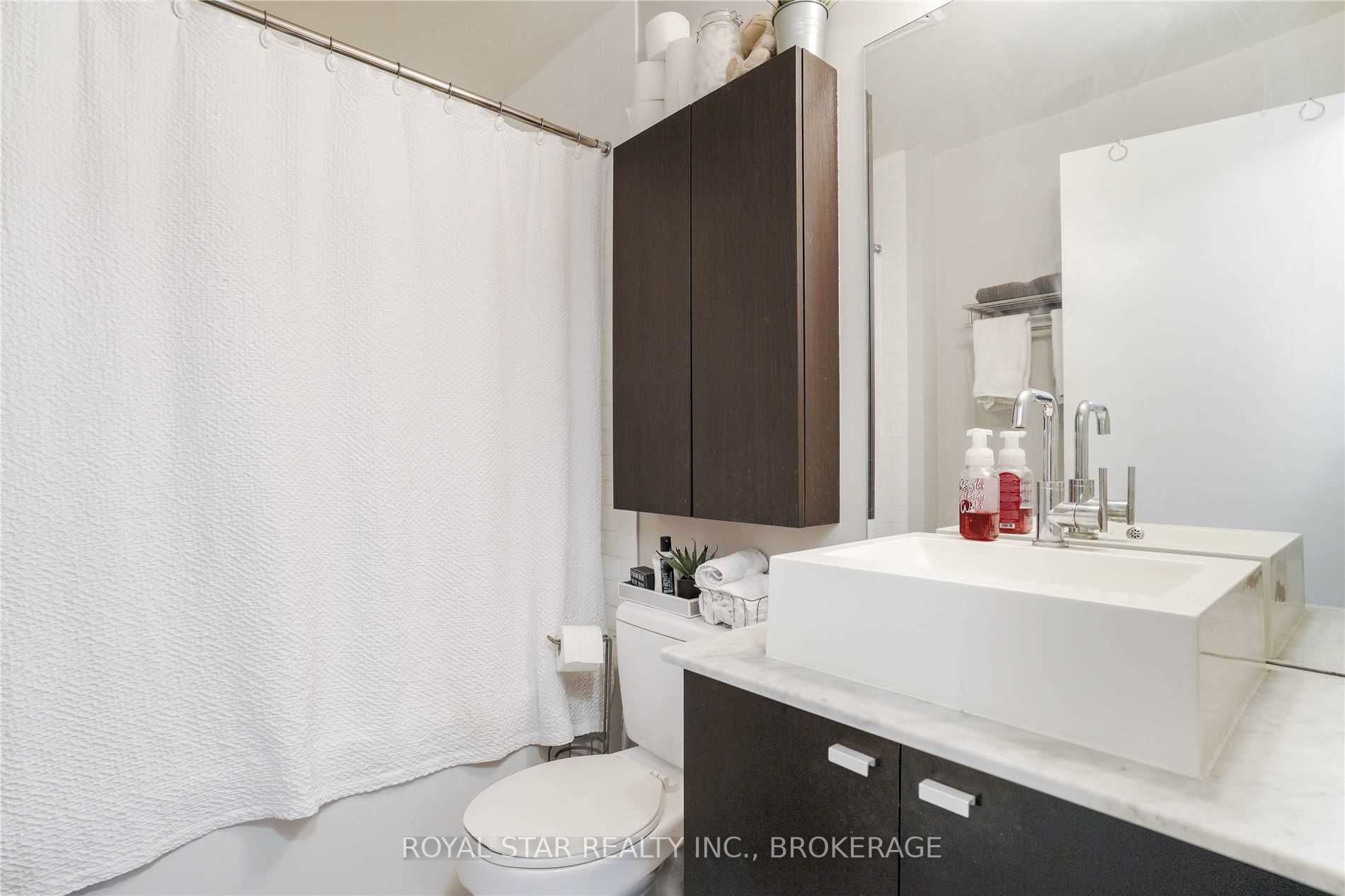 Listing W5985813 - Large Photo # 17