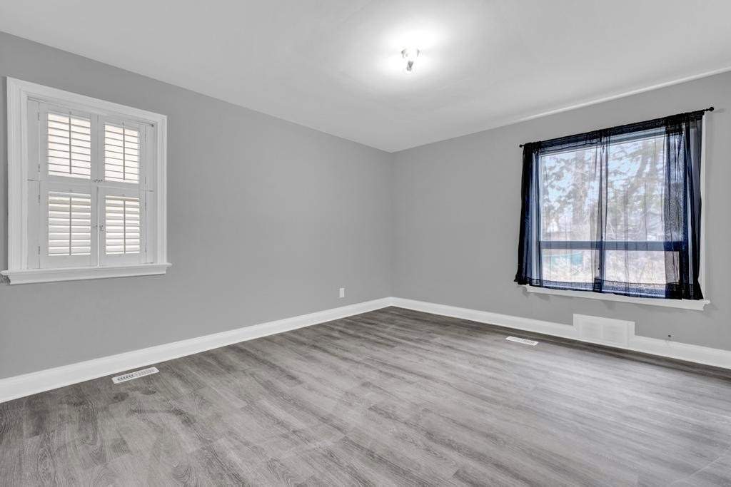 17 Ben Machree Drive