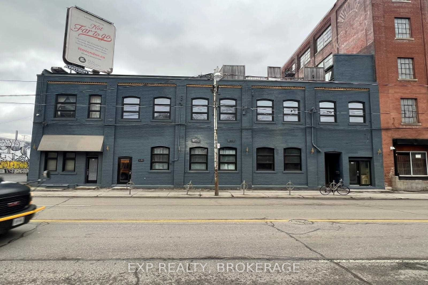 2480 Dundas St W, Toronto