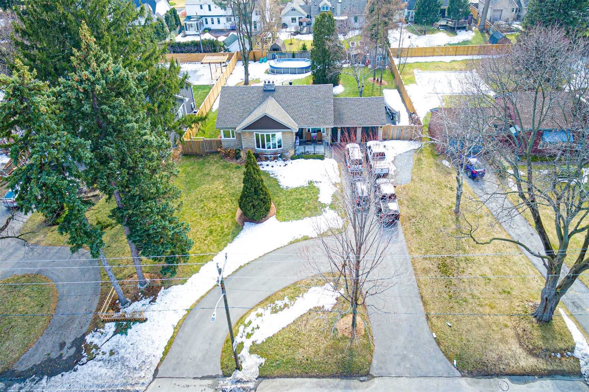 886 King Rd