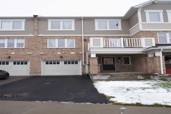 993 Nadalin Hts, Milton
