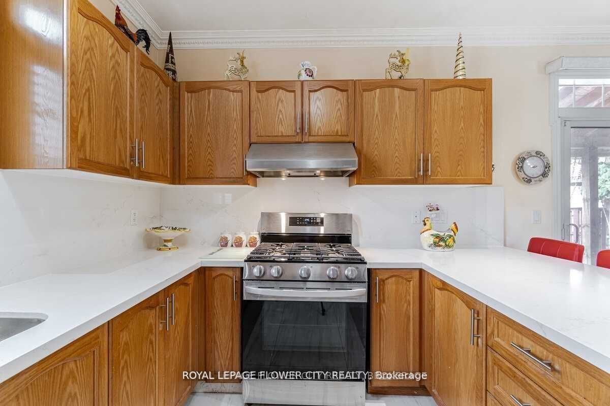 29 Long Meadow Rd